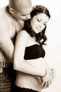Maternity portrait Photography by Positive Vista Photography & Art by Portia Shao